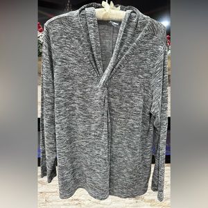 Women's Gray & White Twisted Front V Neck Long Sleeve Shirt